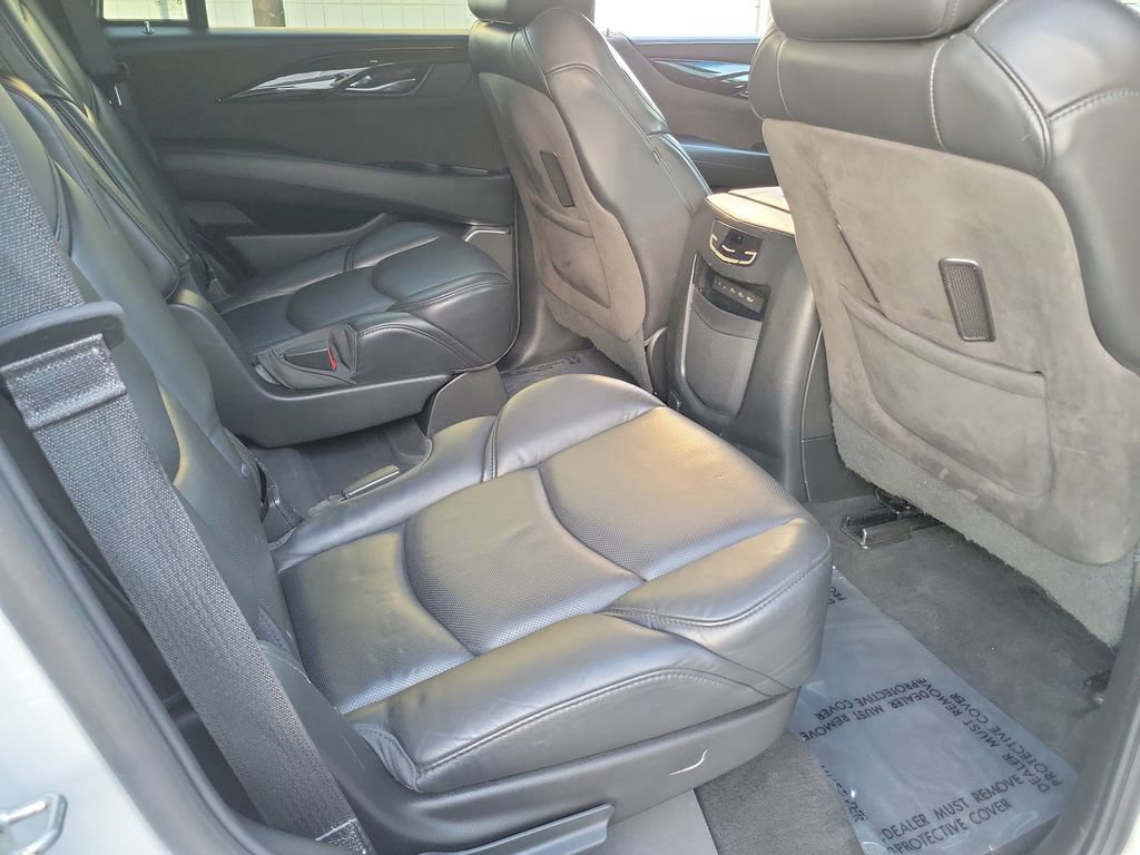 Used 2018 Cadillac Escalade Platinum image 23