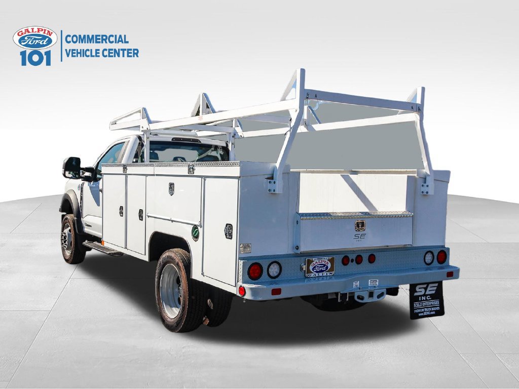New 2025 Ford F450 XL w/ XL Chrome Package RWD image 6