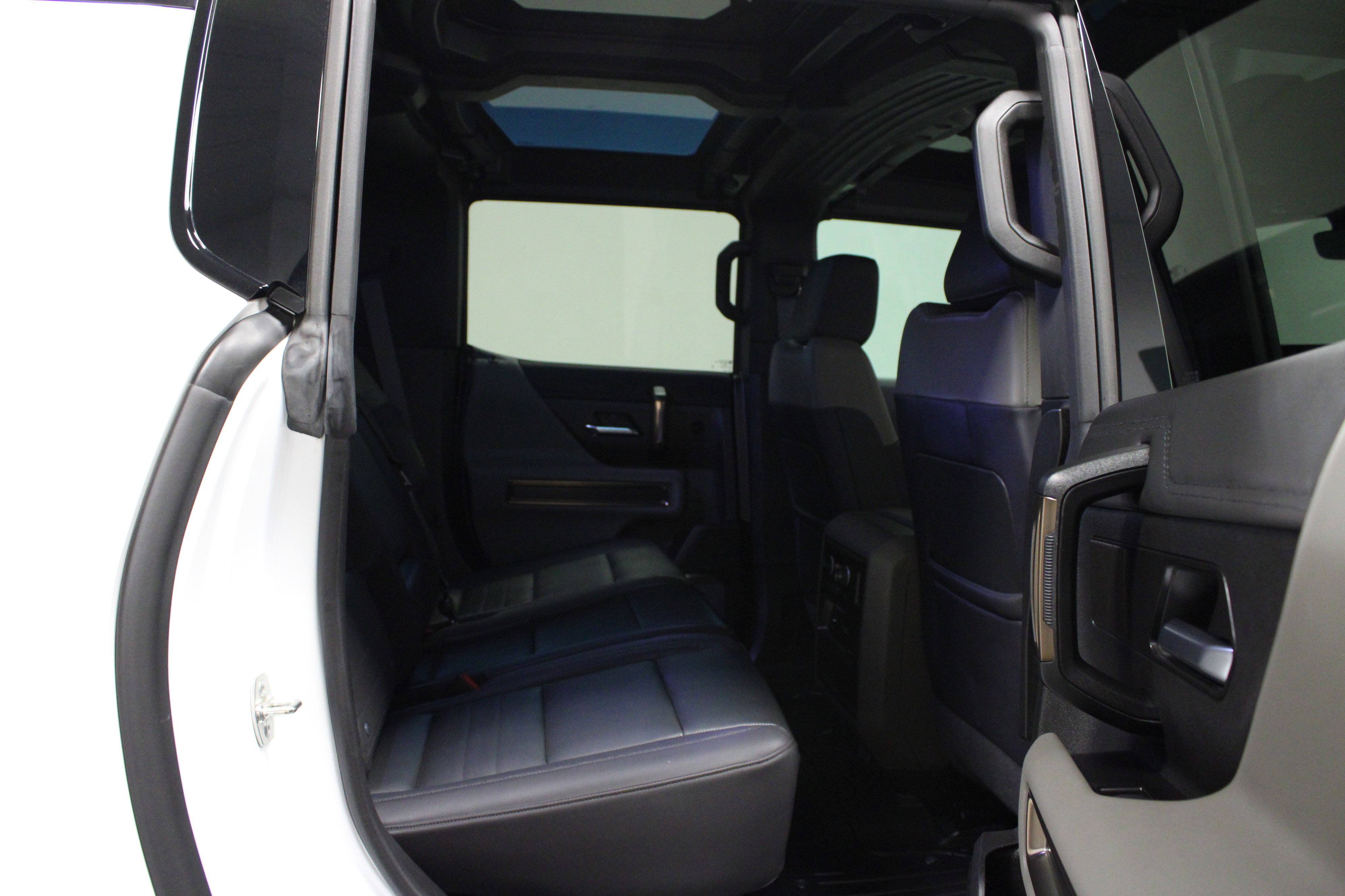 Used 2025 GMC Hummer EV 3X image 15