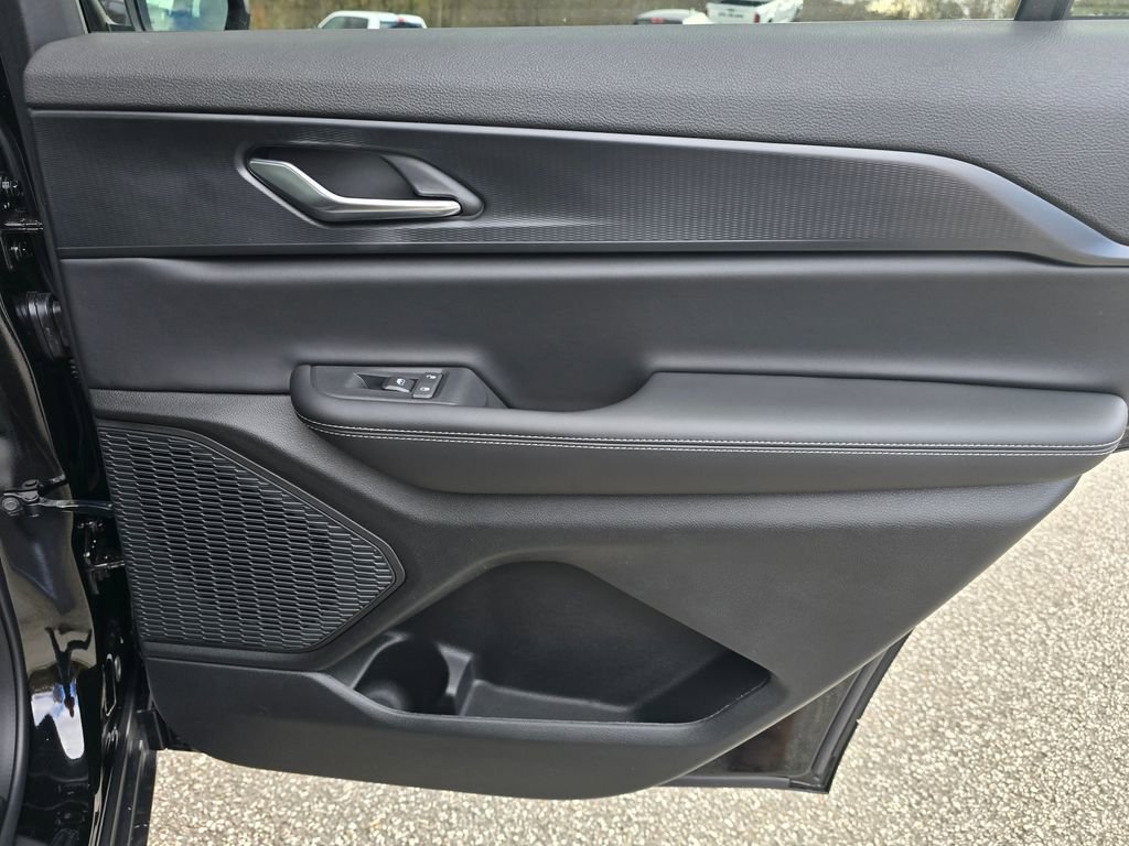 New 2025 Jeep Grand Cherokee L Laredo w/ Luxury Tech Group I image 39