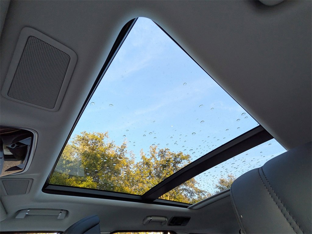 Used 2021 Land Rover Range Rover Westminster Edition image 22