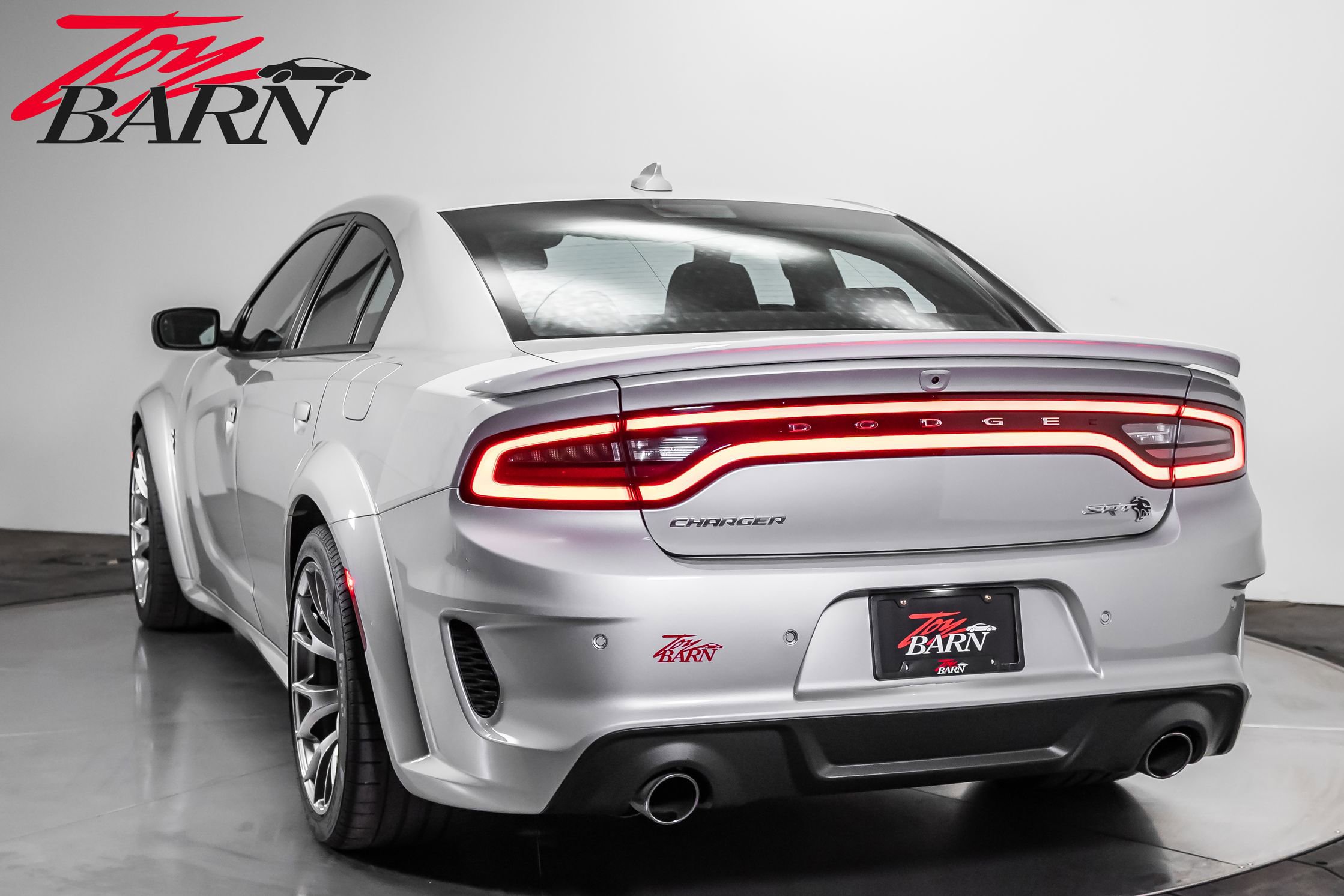 Used 2020 Dodge Charger SRT Hellcat w/ Harman/Kardon Audio Group RWD image 11