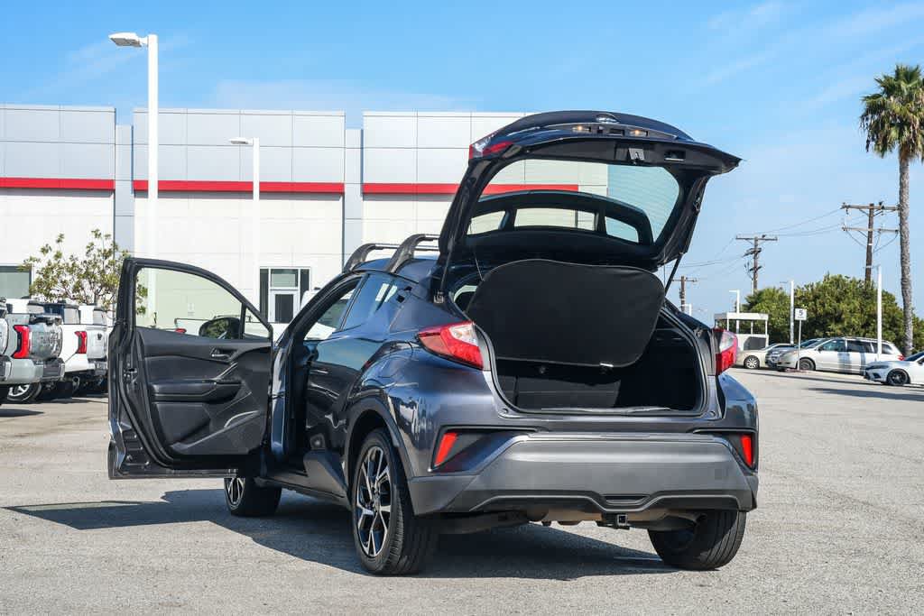 Used 2019 Toyota C-HR XLE FWD image 27