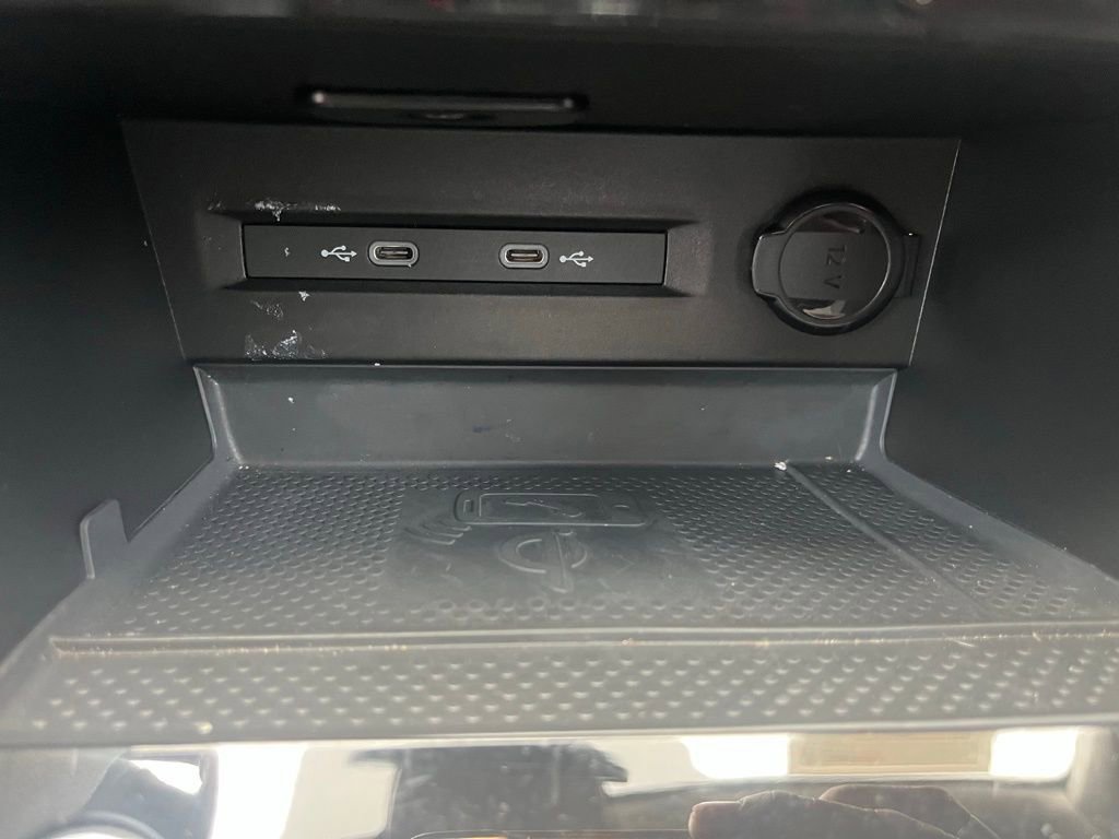 Certified 2024 Volkswagen Taos SE w/ MDO Package FWD image 15