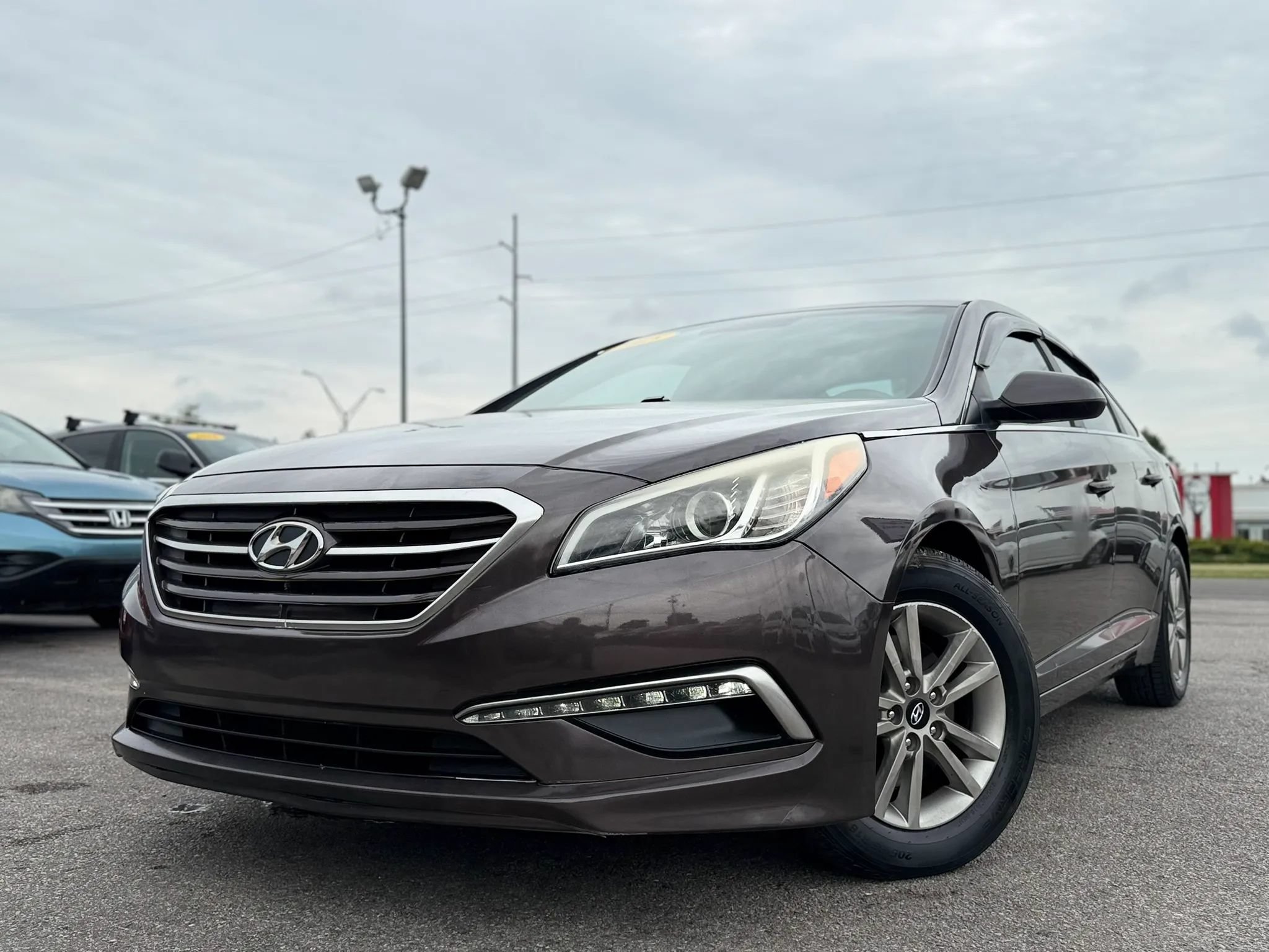 Used 2015 Hyundai Sonata SE FWD image 12