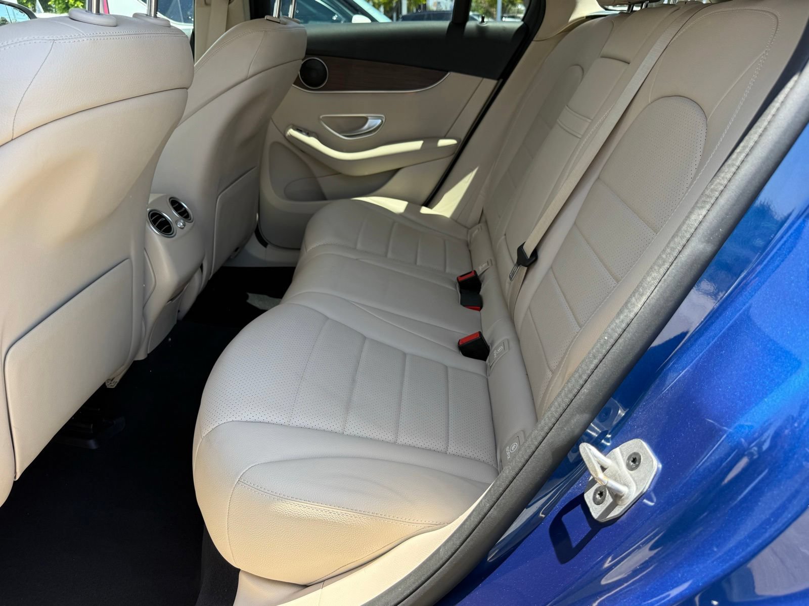 Used 2022 Mercedes-Benz GLC 300 image 41