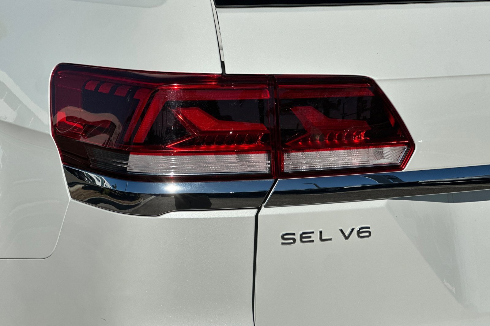 Used 2023 Volkswagen Atlas SEL image 28