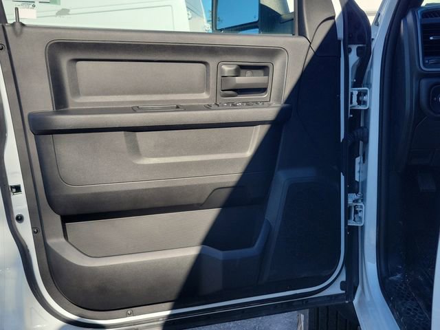 New 2024 RAM 5500 Tradesman w/ Chrome Appearance Group image 20