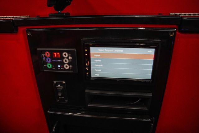 Used 2016 Mercedes-Benz Sprinter 2500 image 12