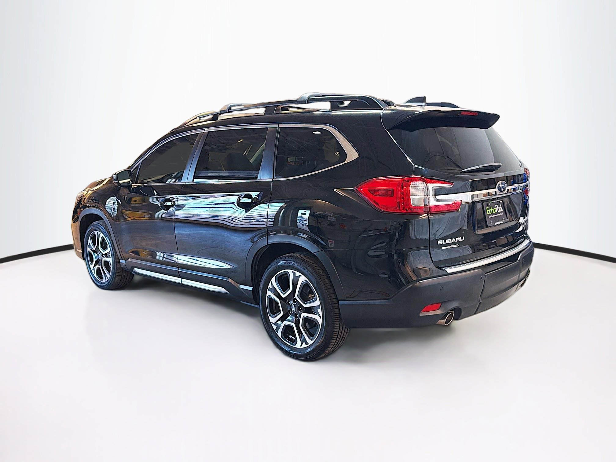 Used 2024 Subaru Ascent Limited w/ Technology Package image 5