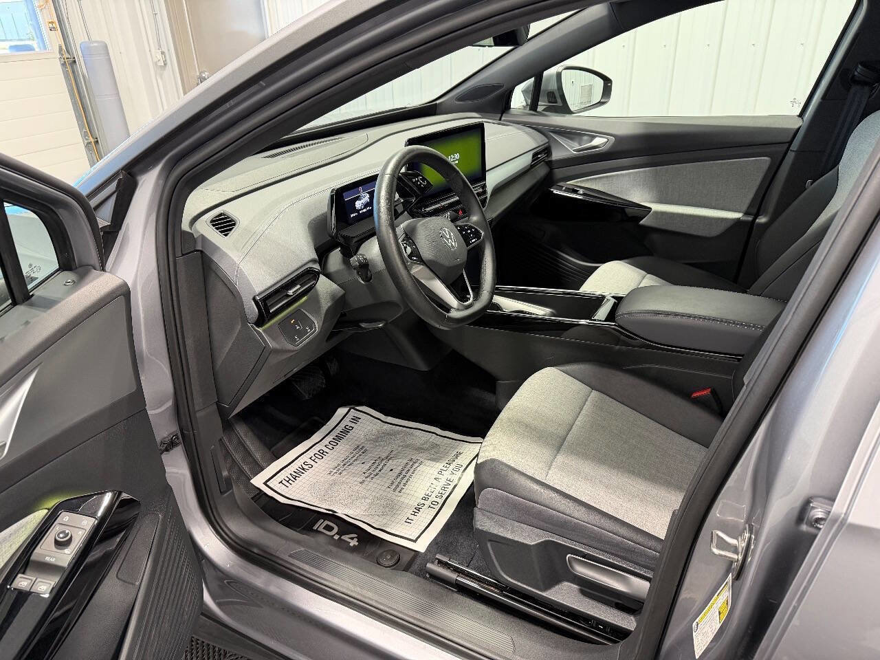 Used 2023 Volkswagen ID.4 Pro image 10