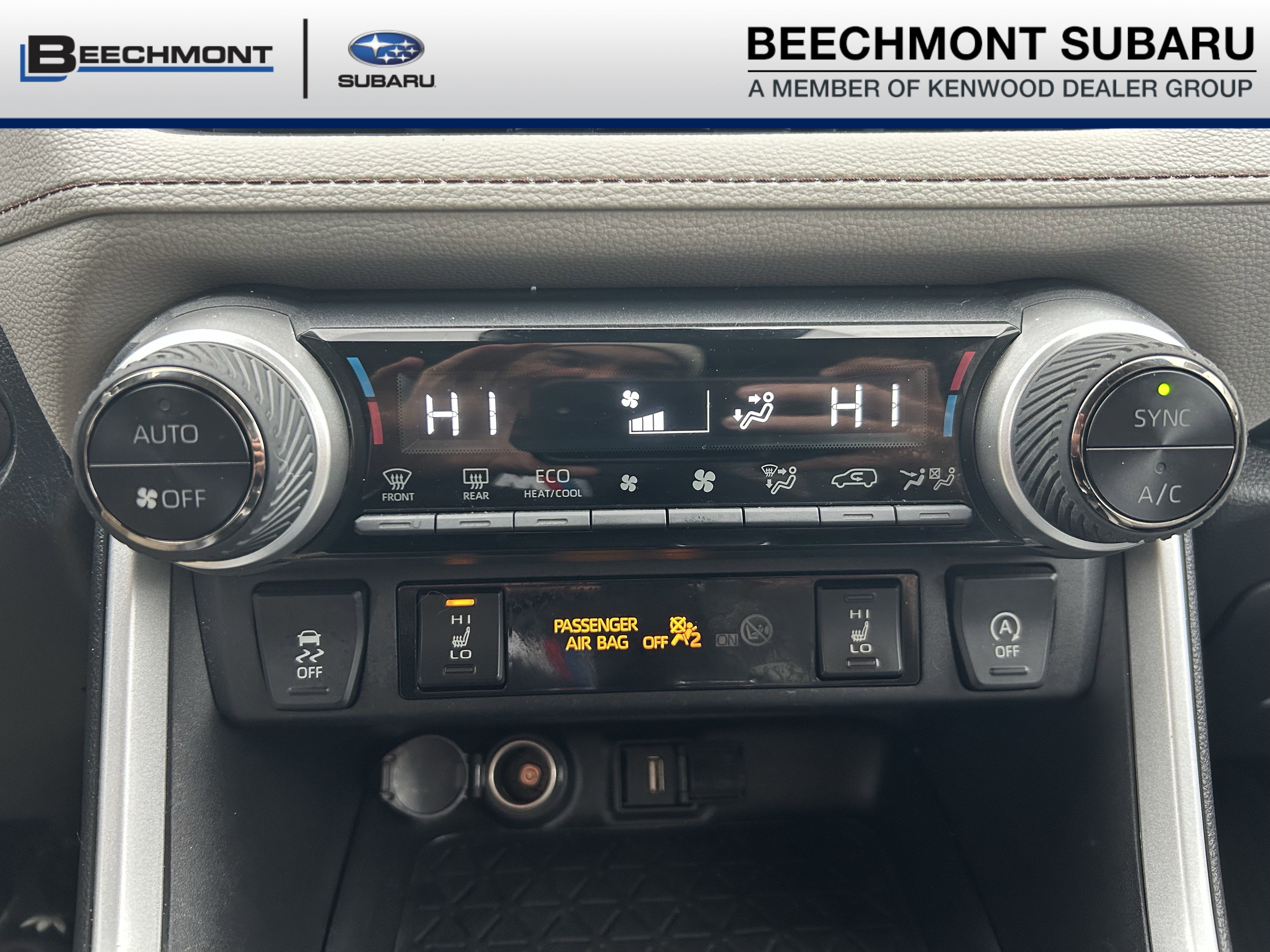 Used 2022 Toyota RAV4 XLE Premium image 14