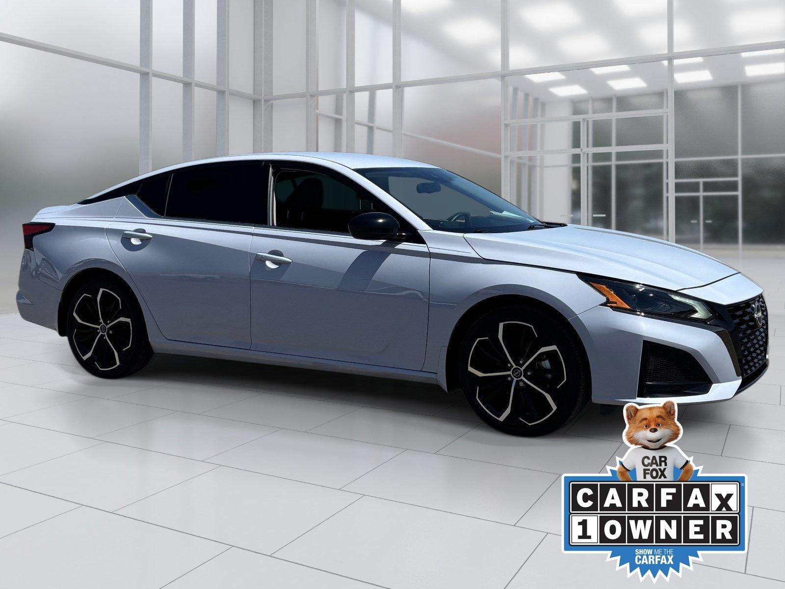 Used 2024 Nissan Altima 2.5 SR FWD image 8