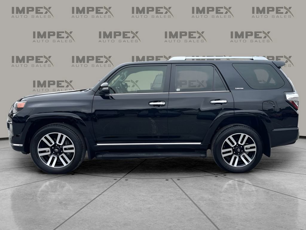 Used 2024 Toyota 4Runner Limited AWD/4WD image 2