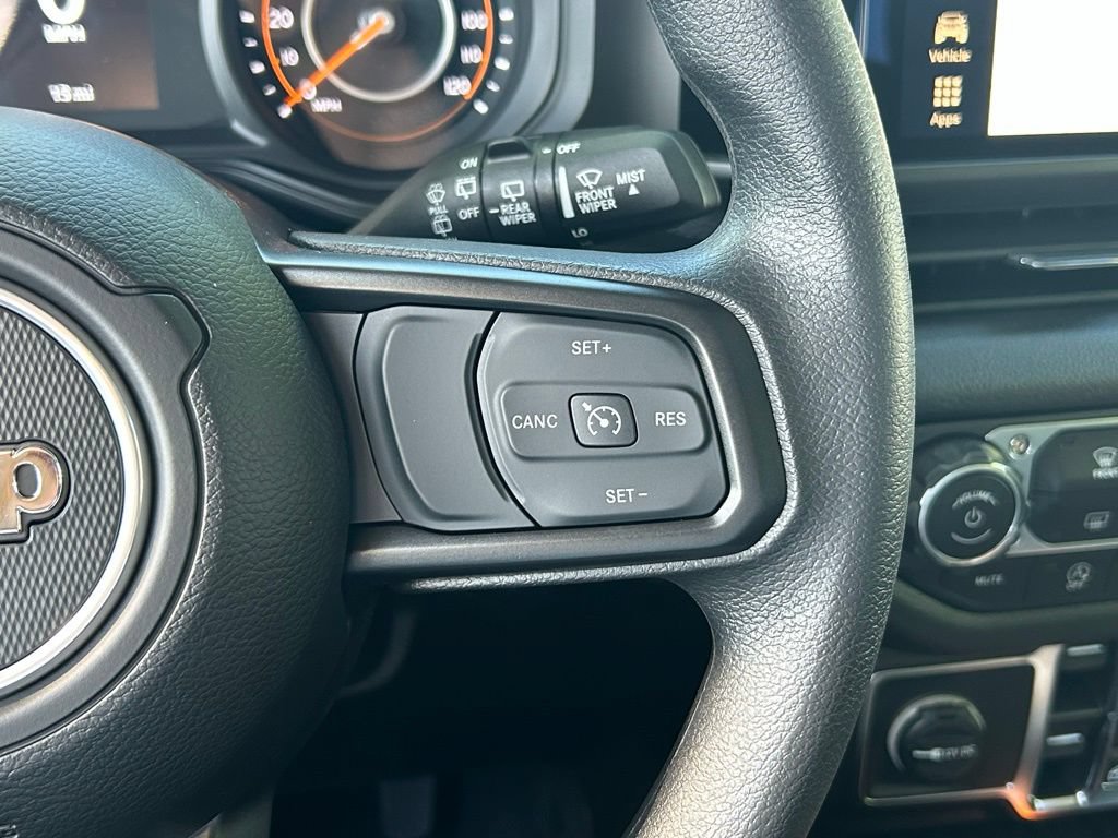 Used 2025 Jeep Wrangler Unlimited Sport AWD/4WD image 41