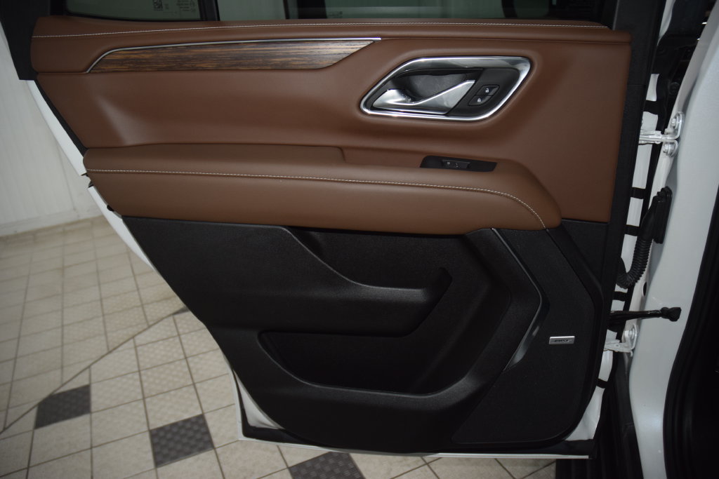 Used 2023 Chevrolet Tahoe High Country AWD/4WD image 45