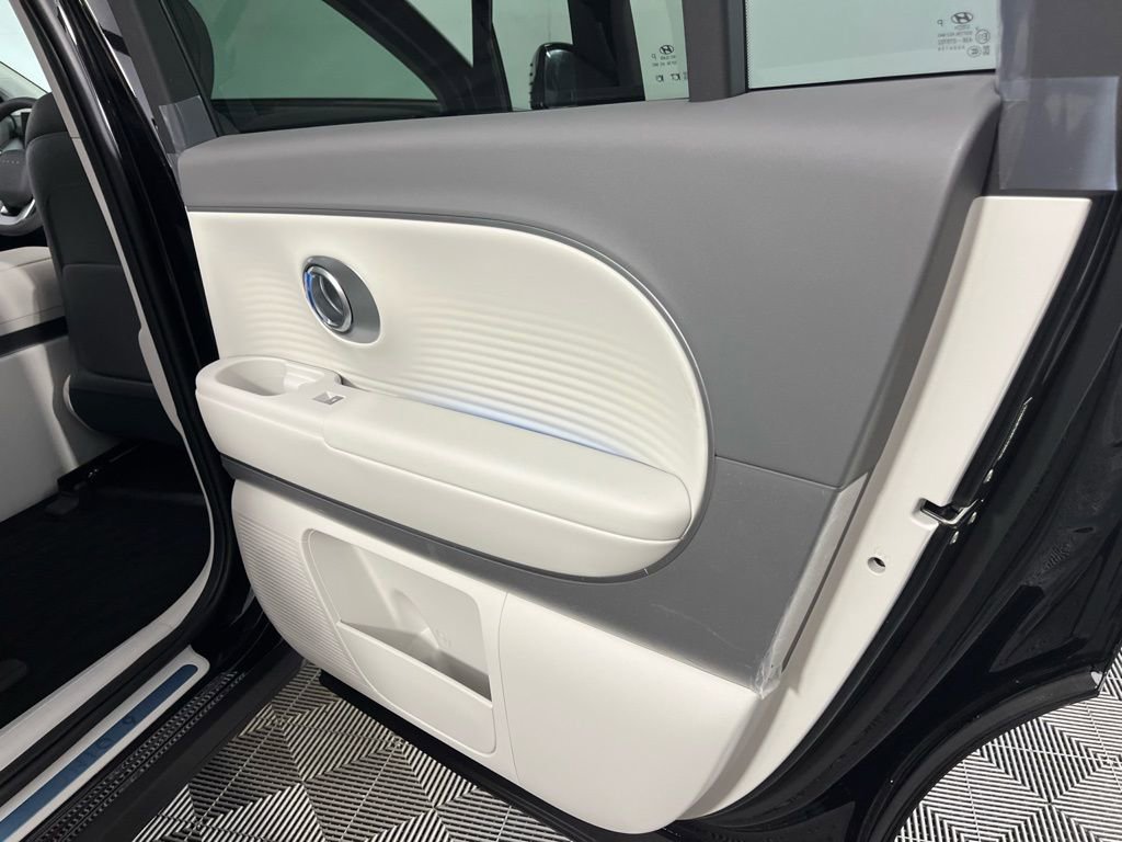 Used 2026 Hyundai Ioniq 9 SEL image 32