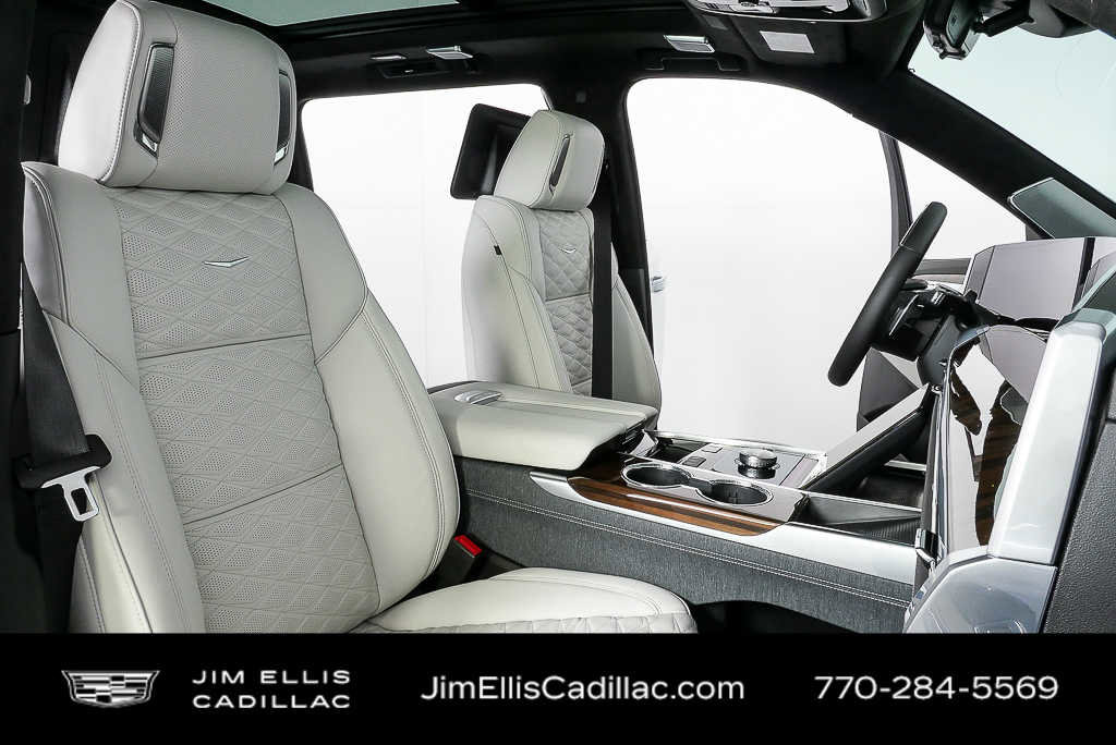 New 2026 Cadillac Escalade Platinum Sport w/ LPO, ONYX Package AWD/4WD image 24