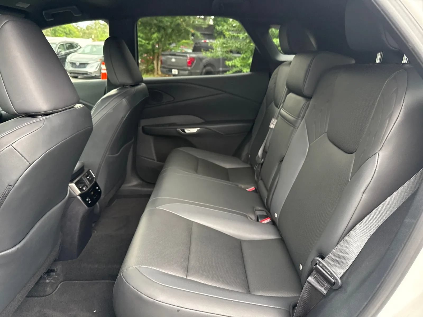 Used 2025 Lexus RX 350 FWD w/ Accessory Package (K3) image 13