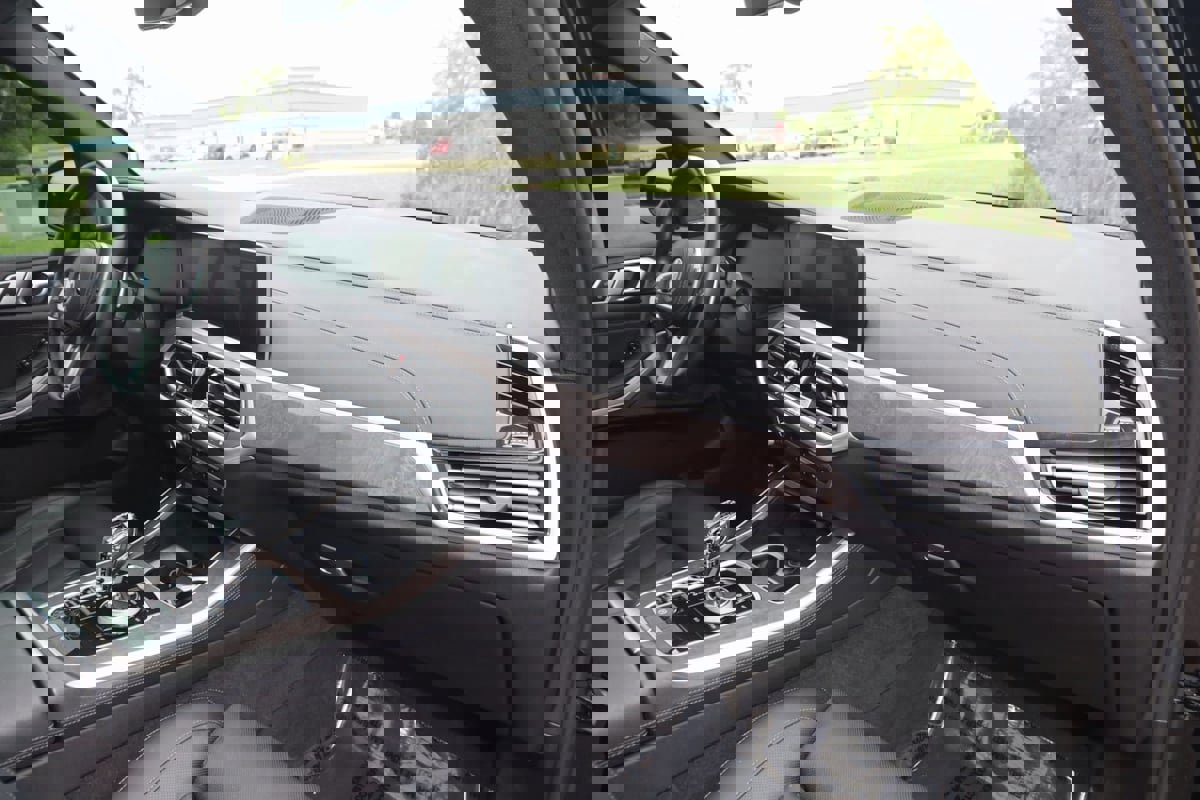 Used 2021 BMW X5 M50i image 63