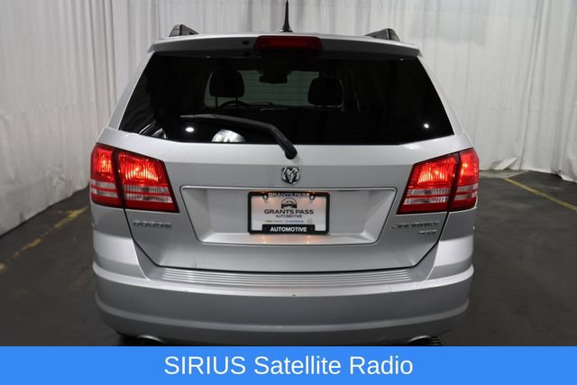 Used 2010 Dodge Journey SXT w/ Flexible Seating Group FWD image 4