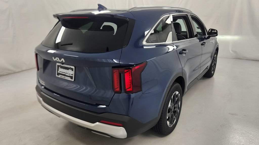 New 2026 Kia Sorento S w/ S Panoramic Sunroof Package FWD image 3