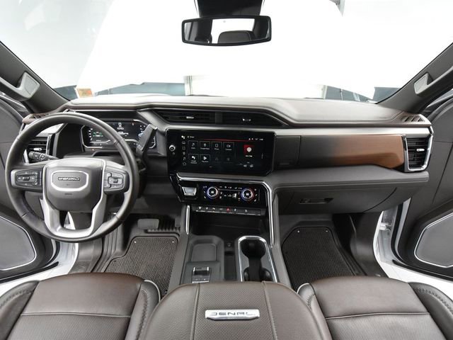 Used 2025 GMC Sierra 3500 Denali image 28