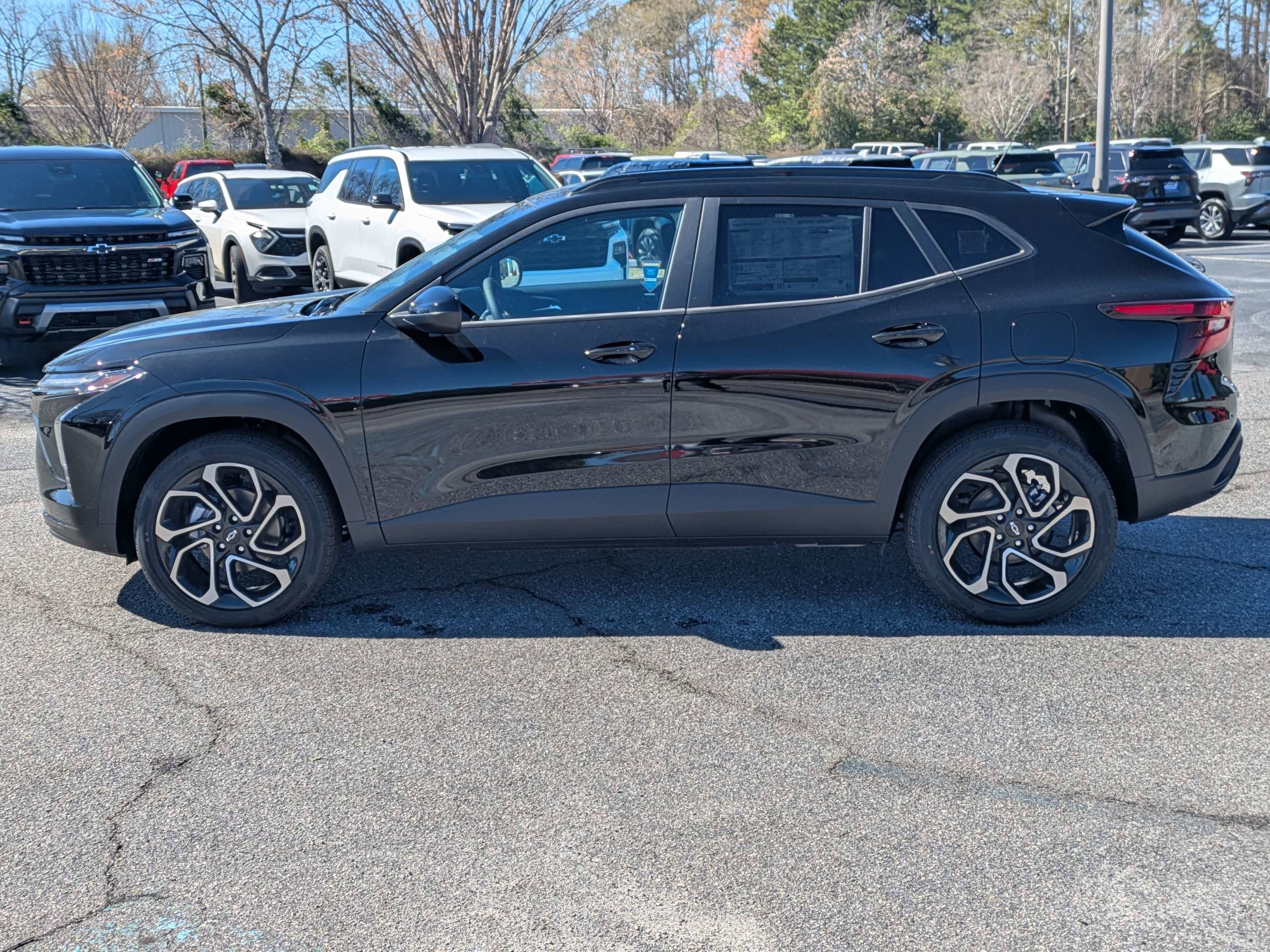New 2026 Chevrolet Trax RS w/ Sunroof Package image 7
