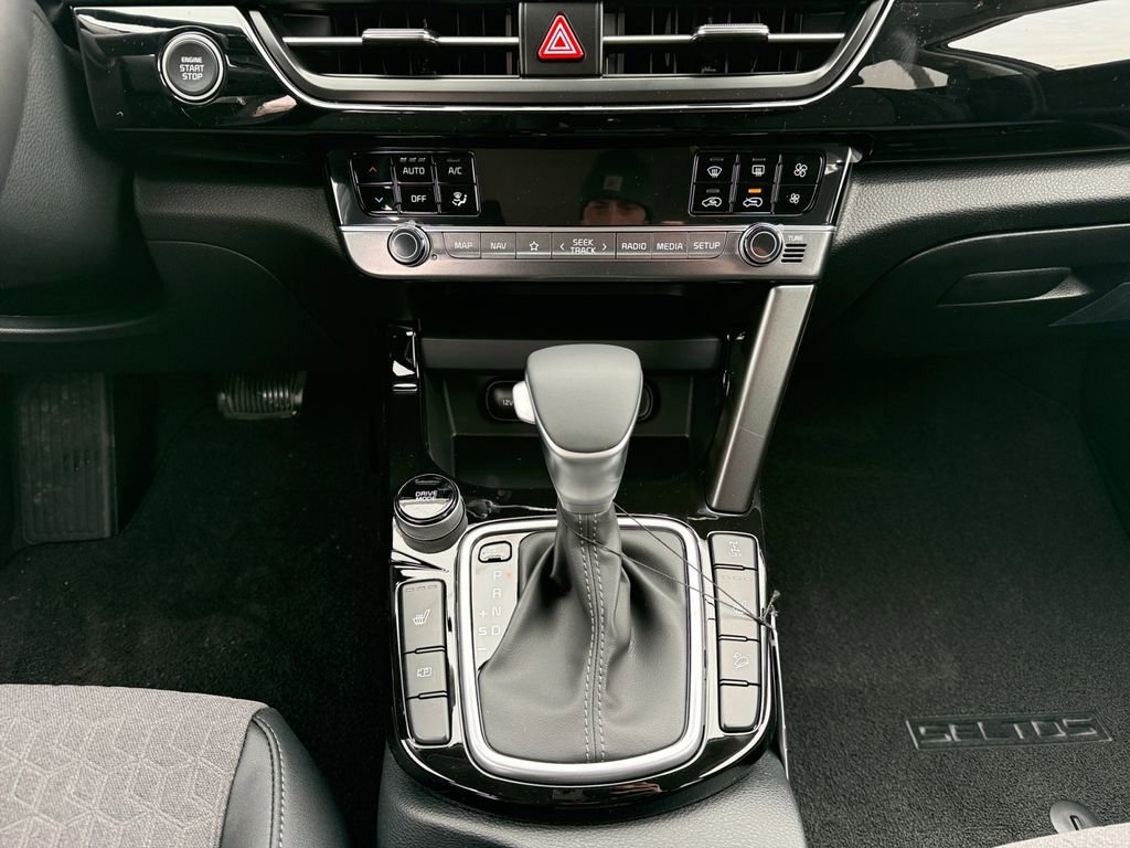 New 2026 Kia Seltos S image 11
