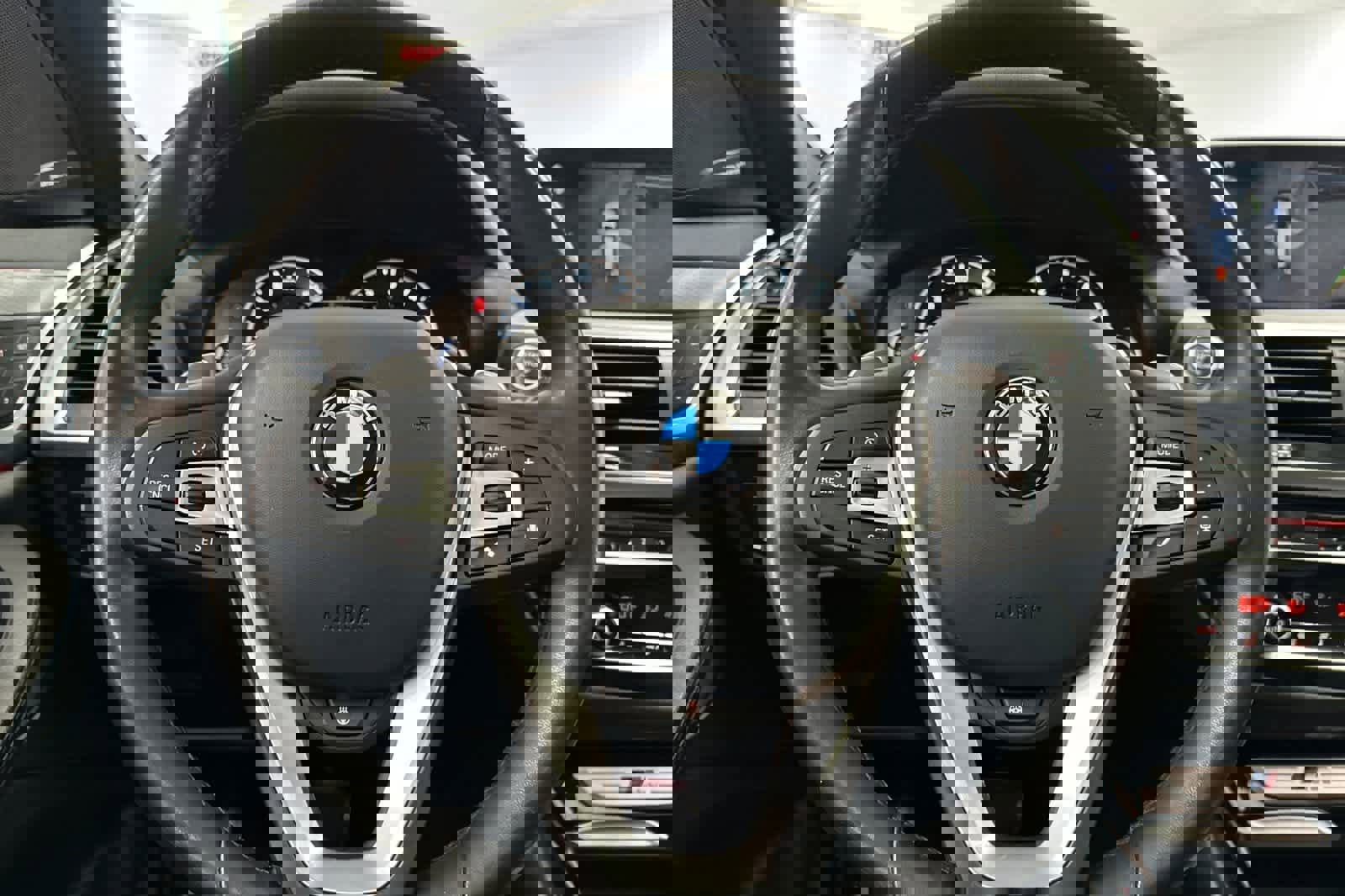 Used 2018 BMW X3 M40i w/ Premium Package image 23