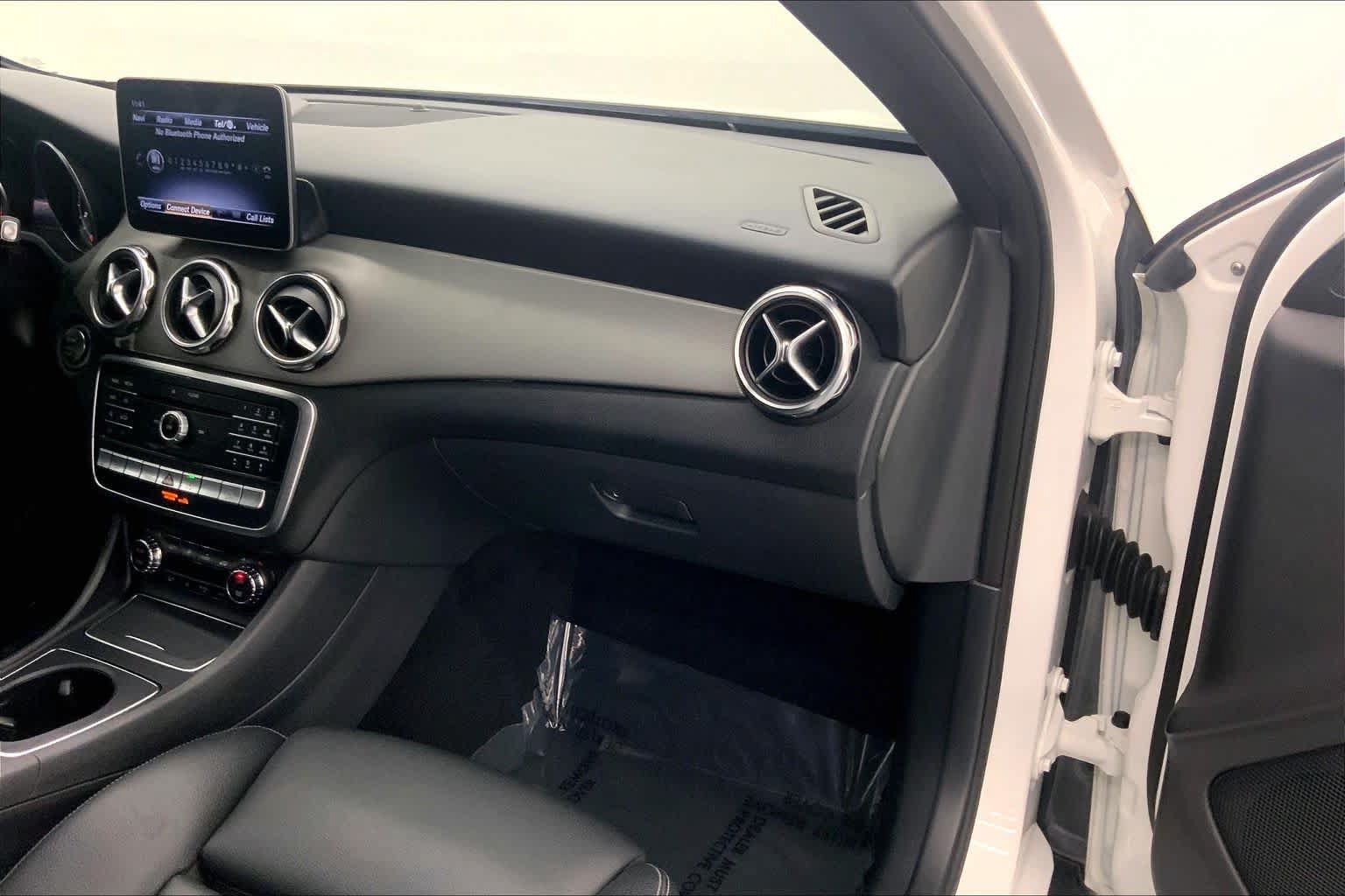 Used 2019 Mercedes-Benz GLA 250 4MATIC image 27
