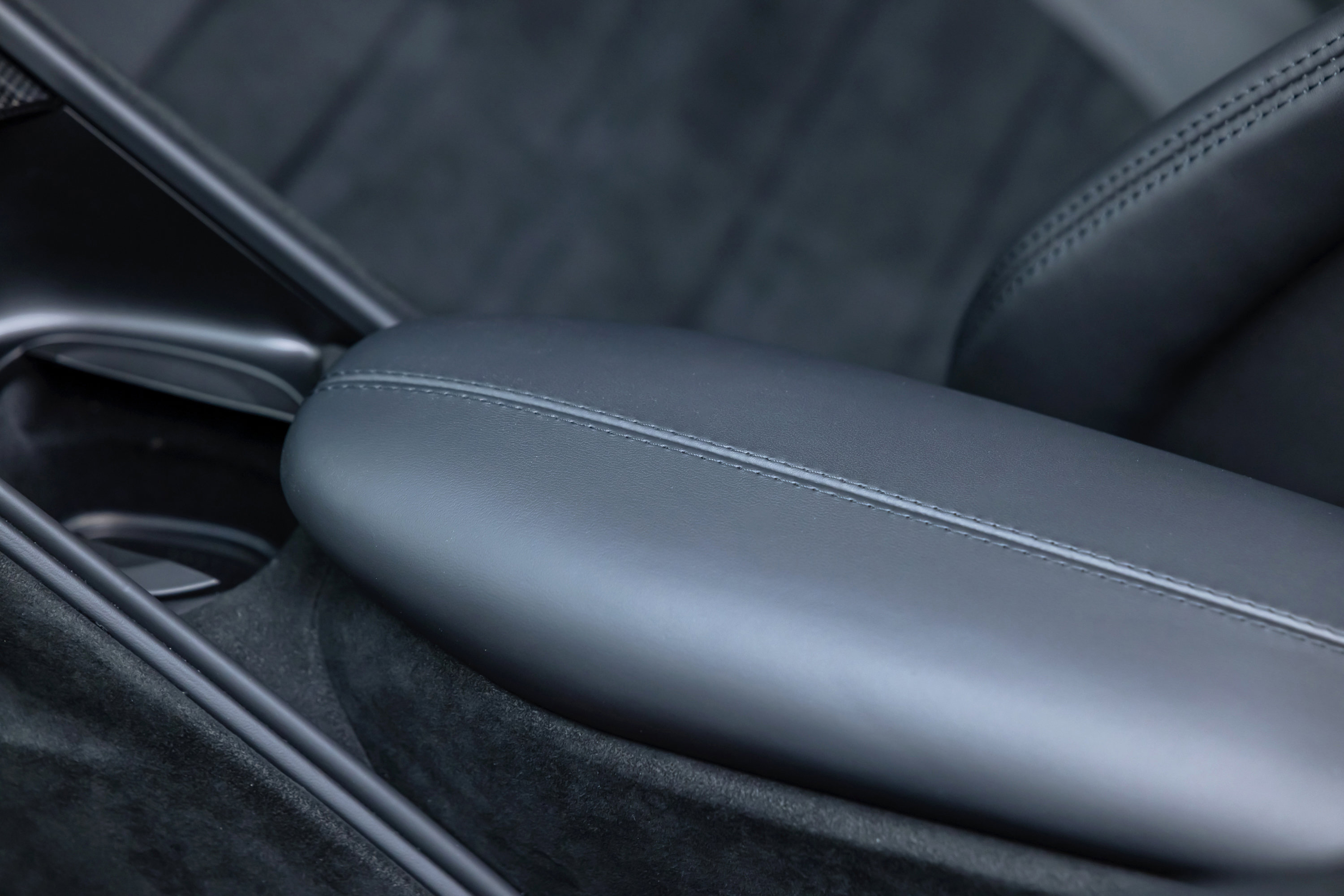 Certified 2025 Ferrari Roma Spider image 53