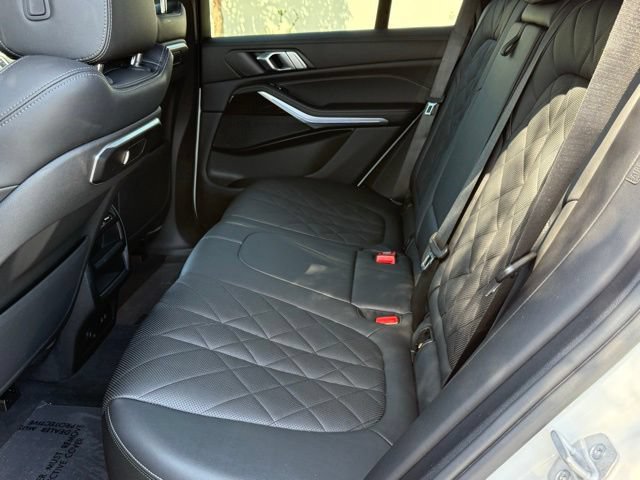Used 2024 BMW X5 xDrive40i AWD/4WD image 29
