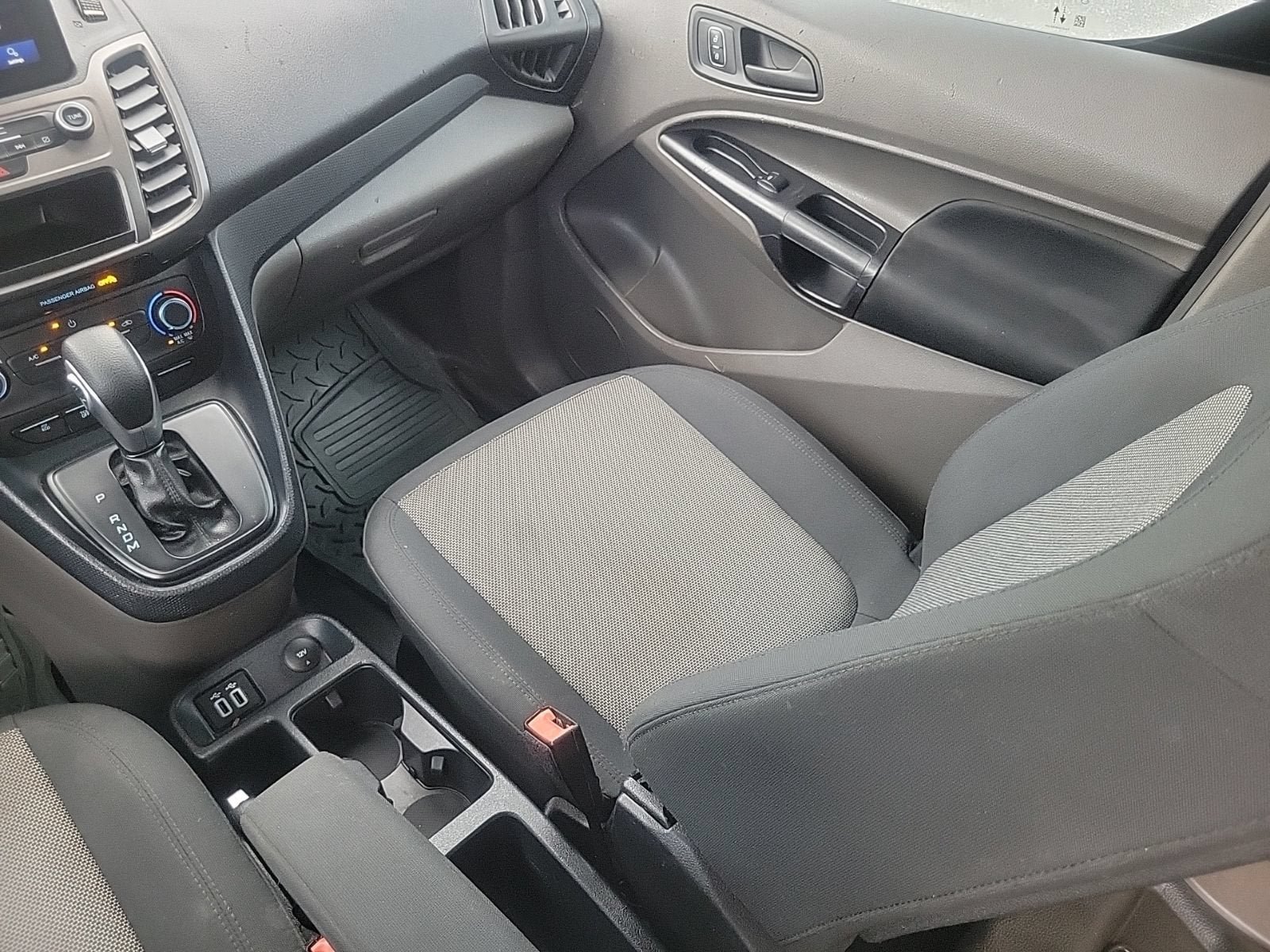 Used 2022 Ford Transit Connect XL FWD image 16
