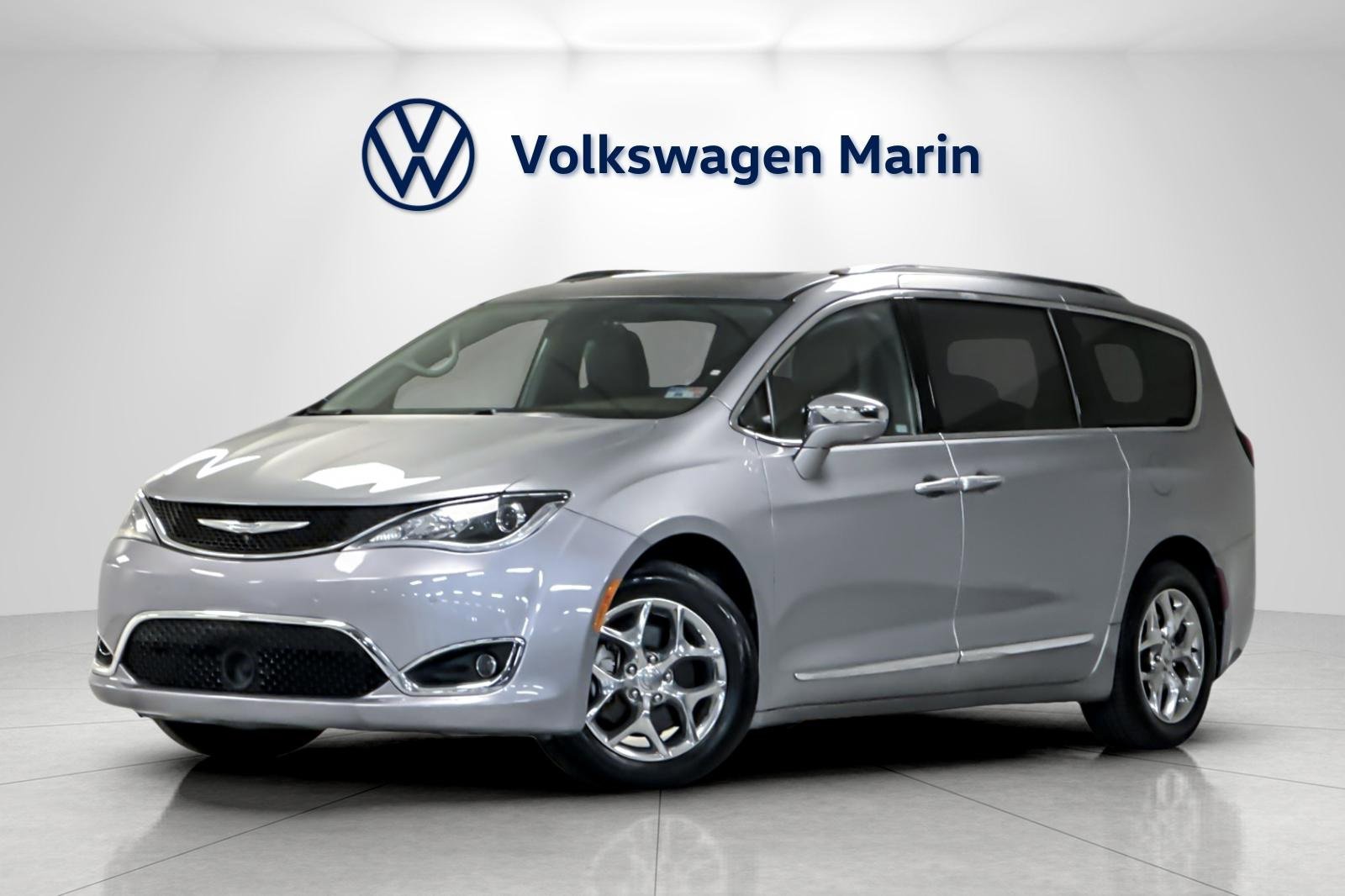 Used 2017 Chrysler Pacifica Limited