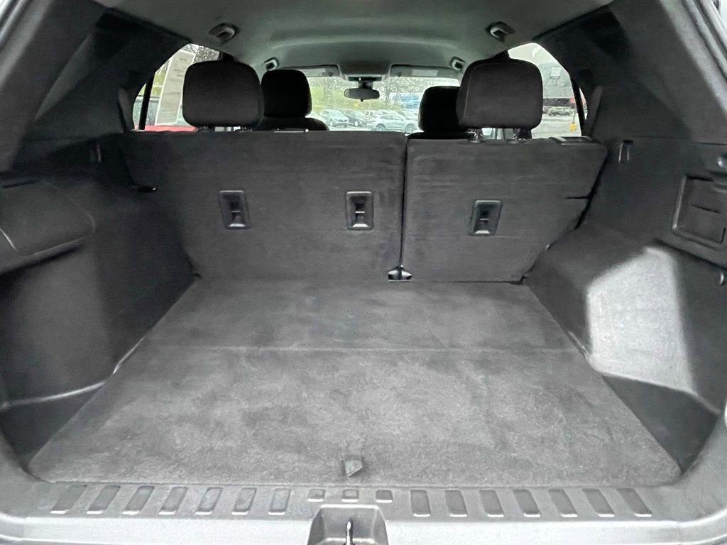 Certified 2023 Chevrolet Equinox LT w/ Driver Convenience Package image 16