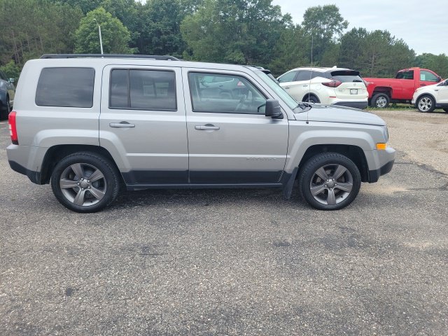 Used 2015 Jeep Patriot High Altitude FWD image 7