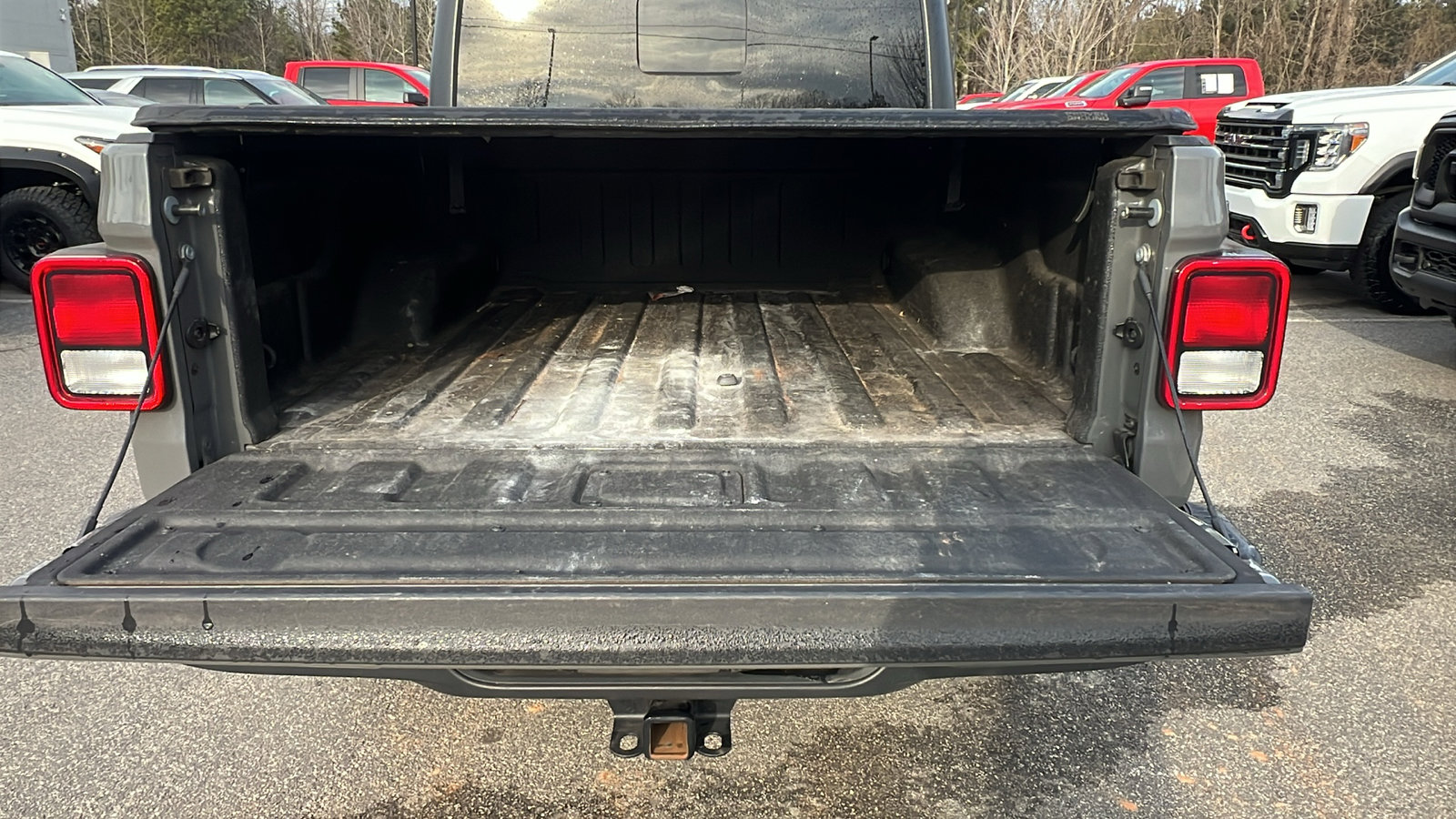 Used 2023 Jeep Gladiator Willys image 12