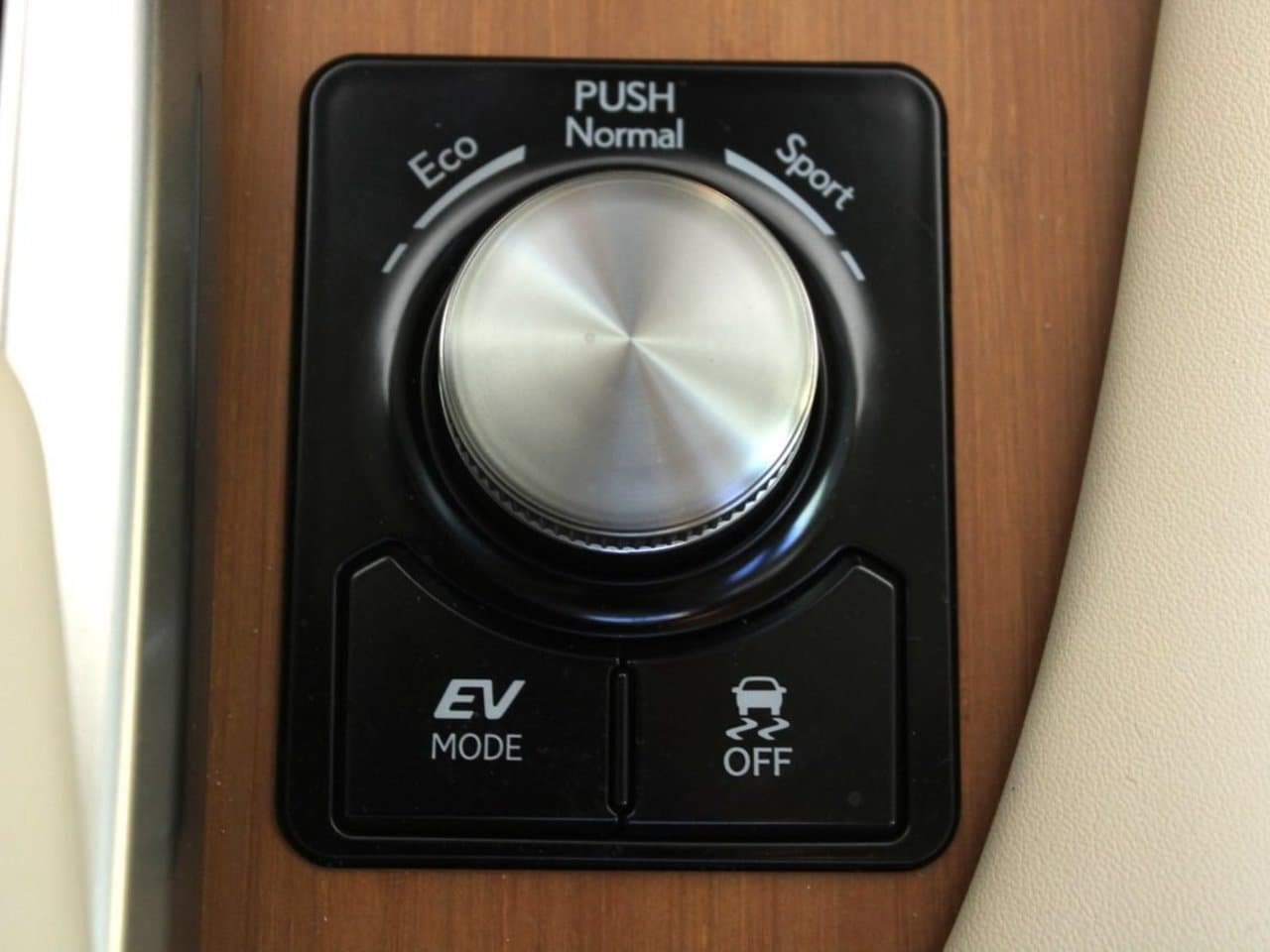 Used 2021 Lexus RX 450h AWD w/ Premium Package image 34