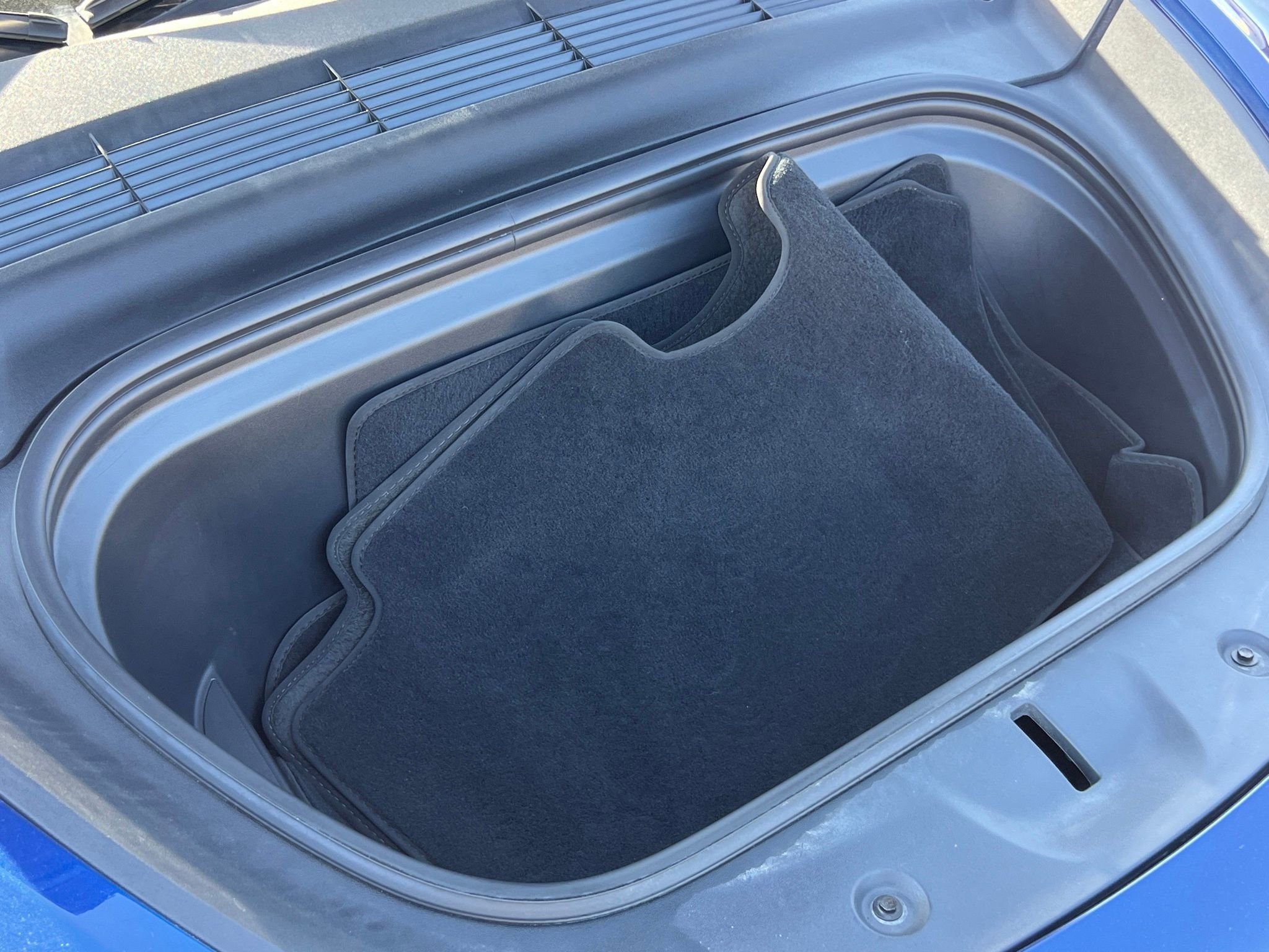 Used 2024 Tesla Model Y Performance image 35