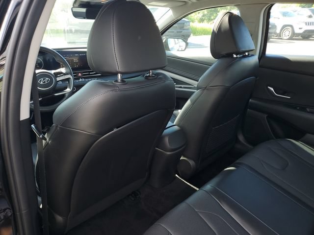 Used 2023 Hyundai Elantra Limited w/ Cargo Package FWD image 34