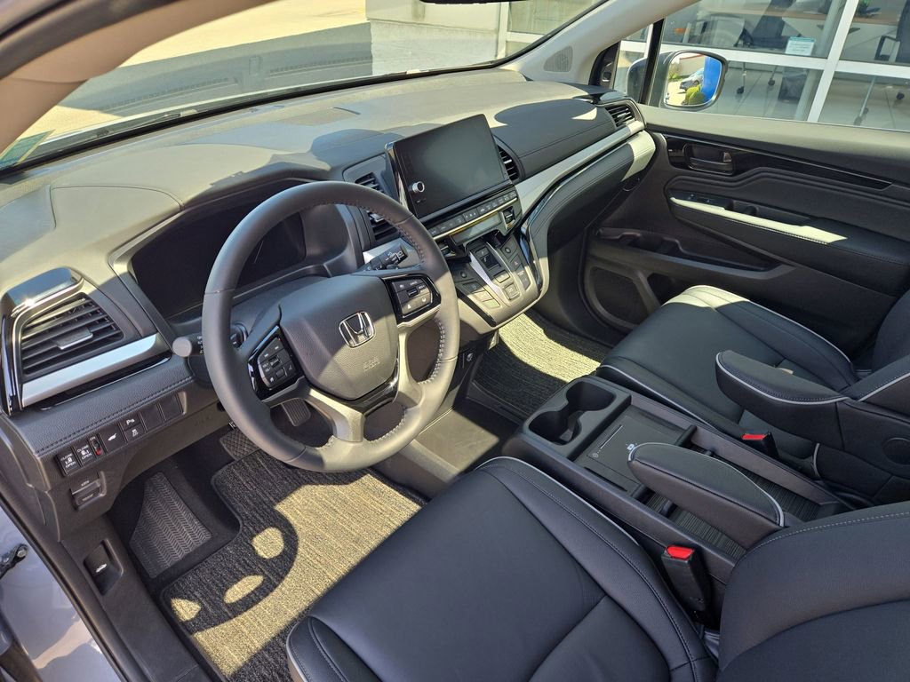 Certified 2026 Honda Odyssey Touring image 27