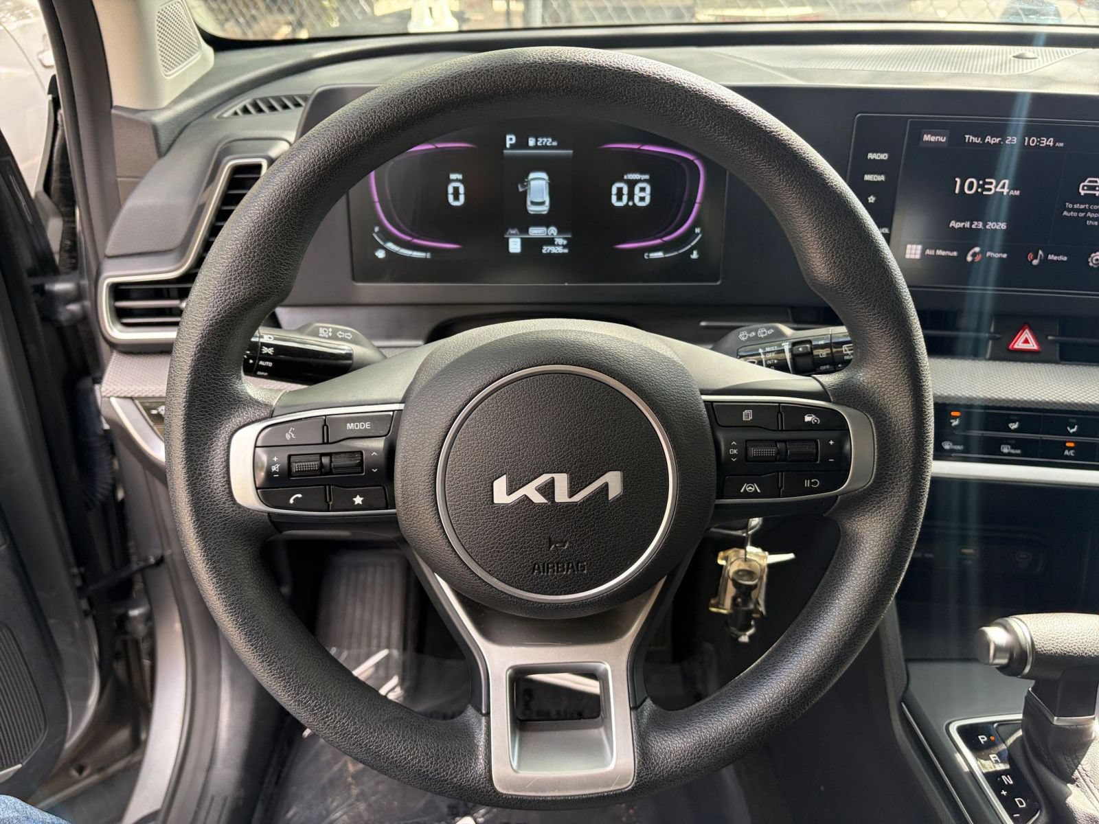 Used 2025 Kia Sportage LX FWD image 25