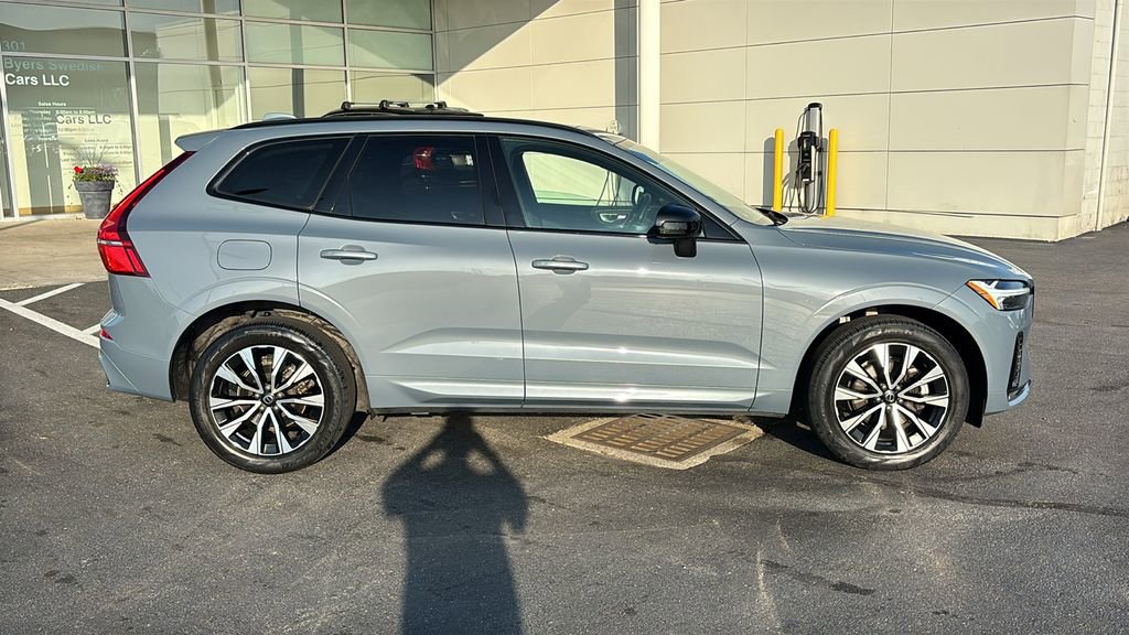 Used 2024 Volvo XC60 B5 Core w/ Climate Package AWD/4WD image 27