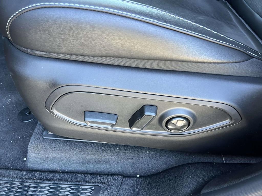 New 2026 Jeep Grand Cherokee Altitude RWD image 13