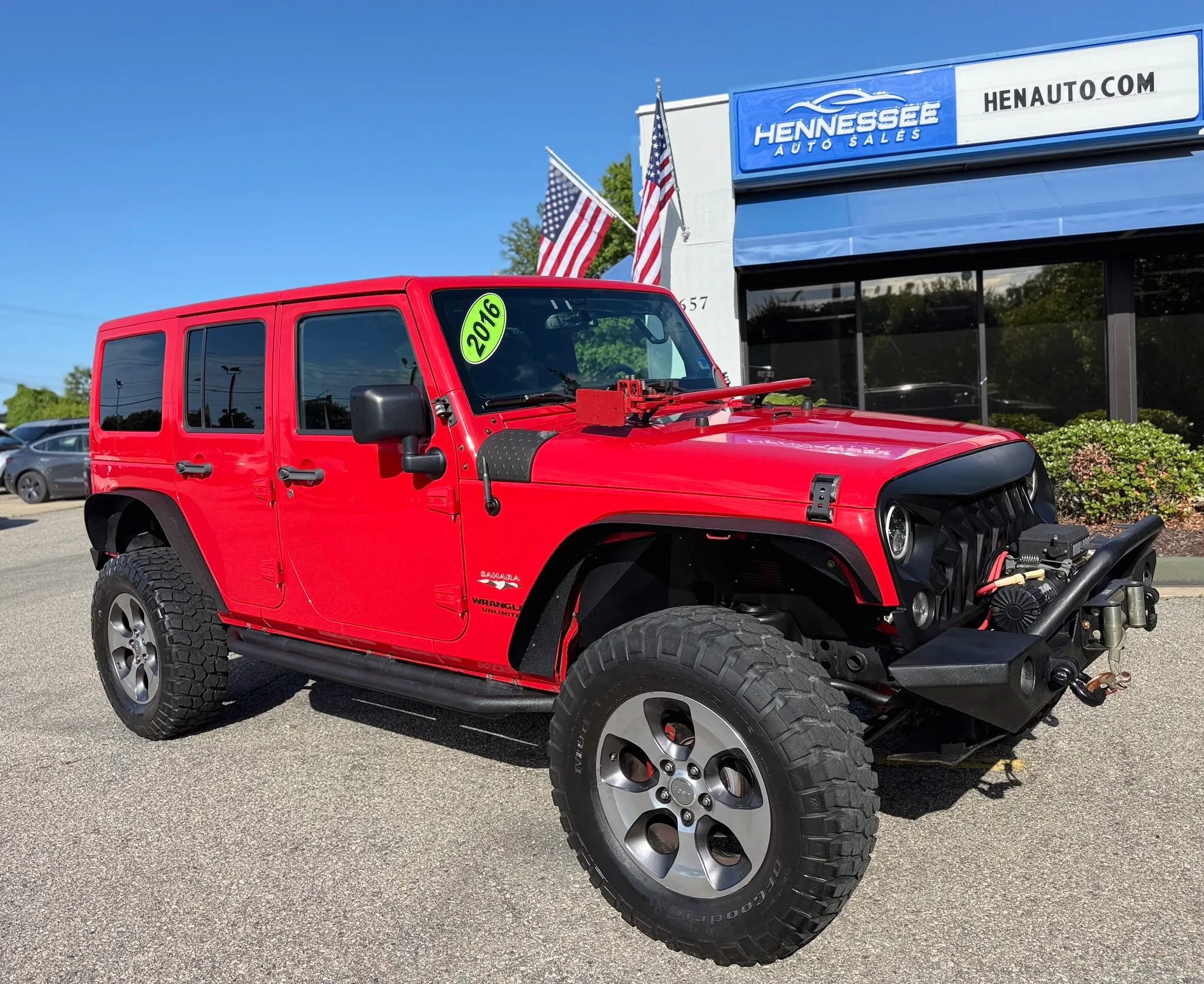 Used 2016 Jeep Wrangler Unlimited Sahara w/ Connectivity Group AWD/4WD image 24