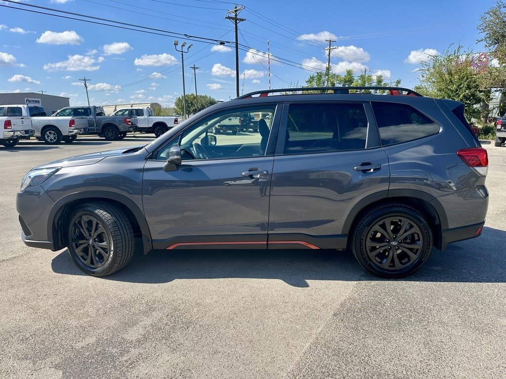 Used 2023 Subaru Forester Sport image 2
