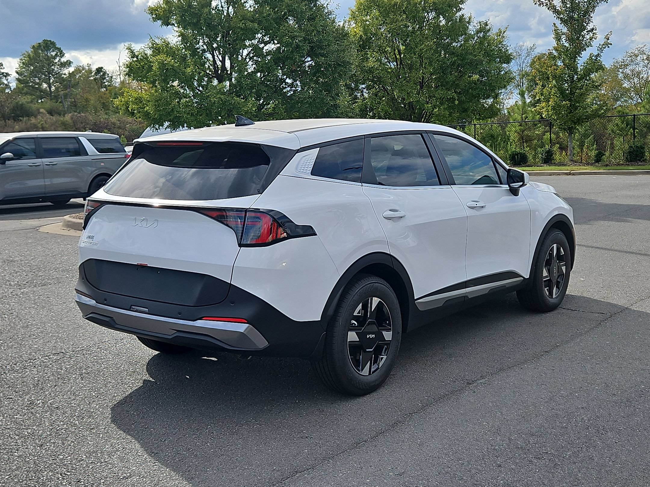 New 2026 Kia Sportage LX FWD image 7
