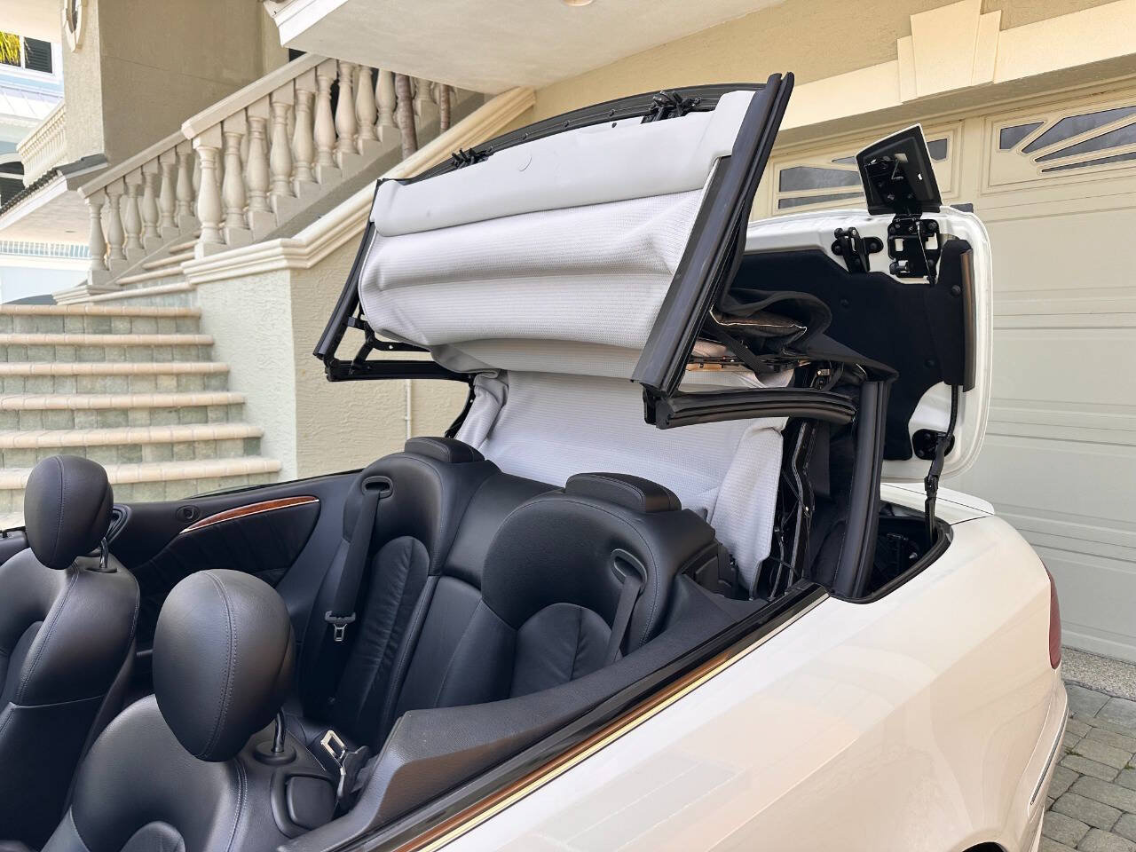 Used 2009 Mercedes-Benz CLK 550 Cabriolet image 51