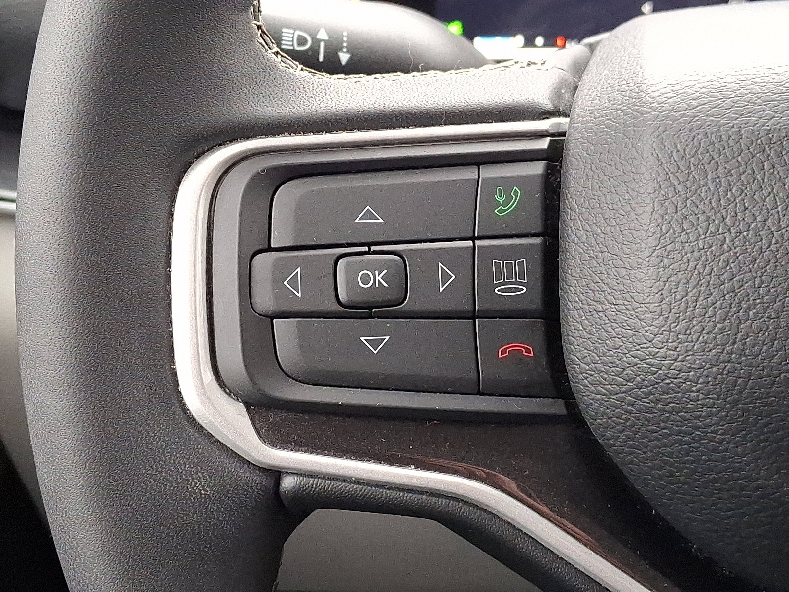 Used 2023 Jeep Wagoneer Series I 4x4 w/ Convenience Group I image 15